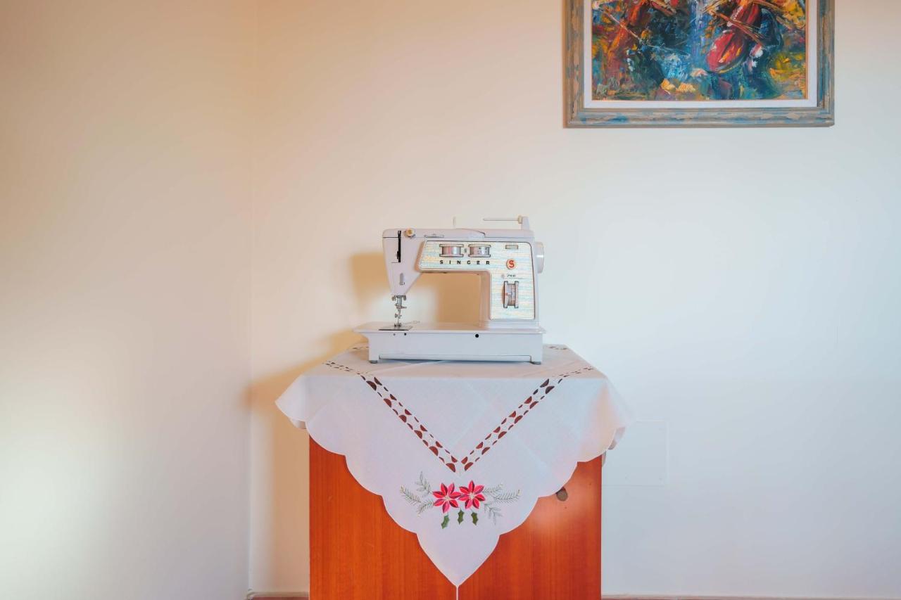 Bed And Breakfast Cairoli Exclusive Room San Pietro Vernotico Exterior foto