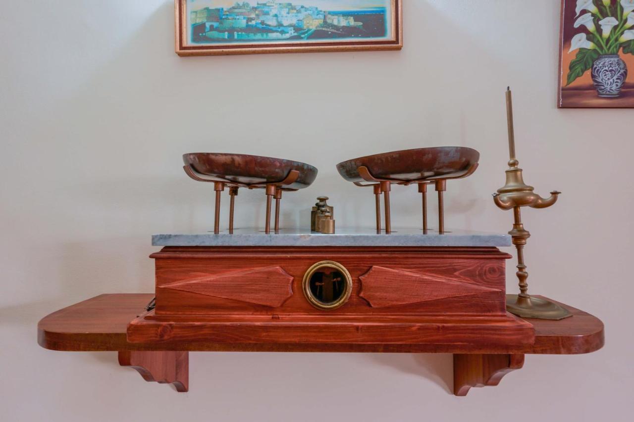 Bed And Breakfast Cairoli Exclusive Room San Pietro Vernotico Exterior foto